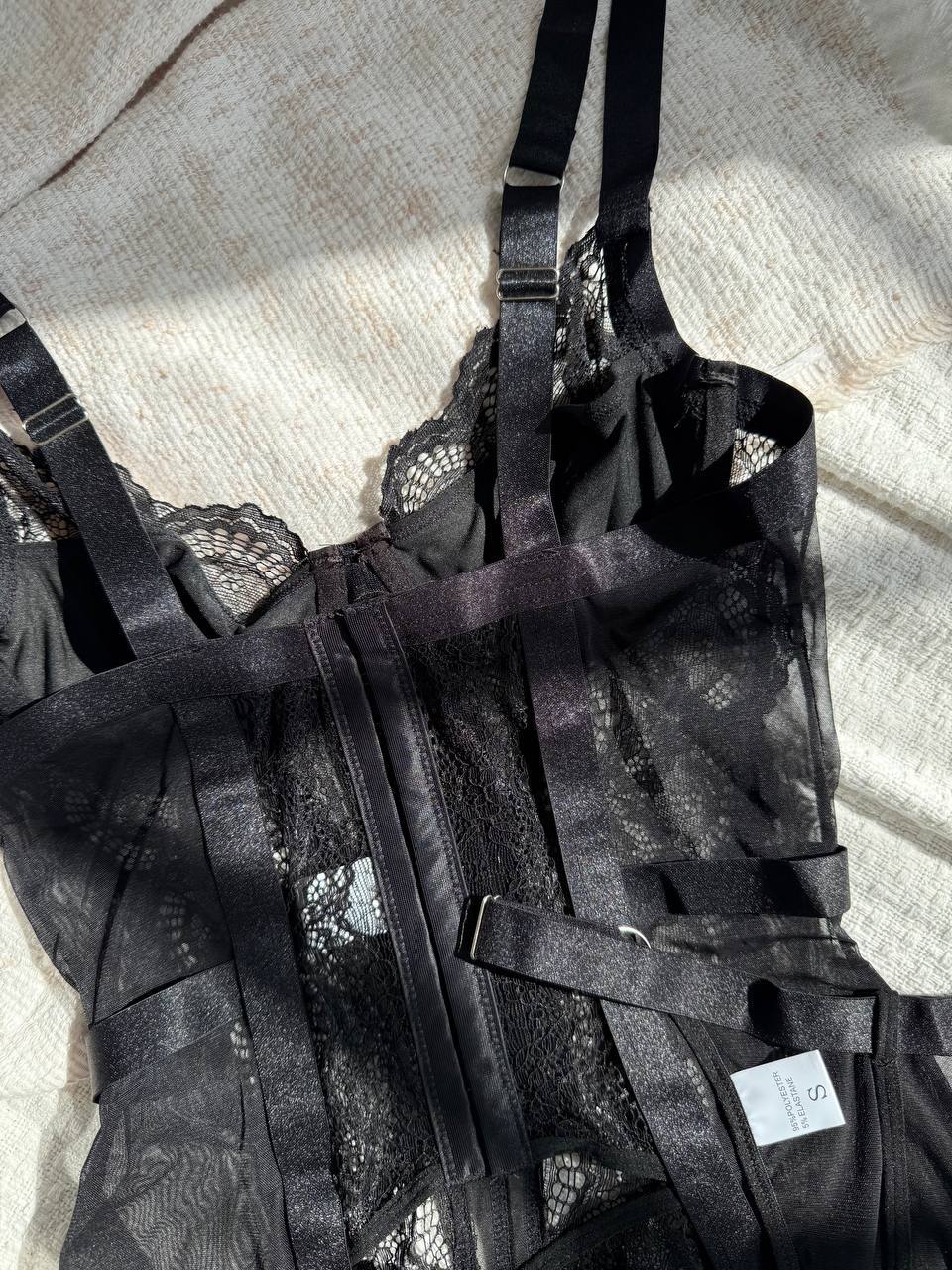 Alessandra™ | Czarna Satynowa Koszula Nocna Mirage